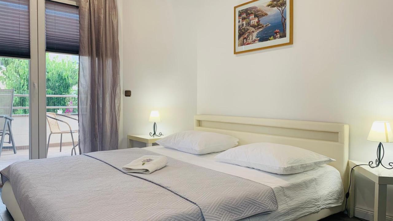 Villa Andrijana - Exclusively Yours - Family Getaway With Private Pool Kaštela Екстериор снимка