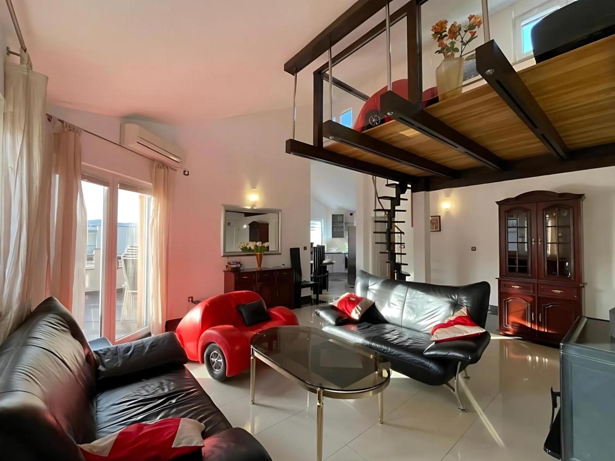 Villa Andrijana - Exclusively Yours - Family Getaway With Private Pool Kaštela Екстериор снимка