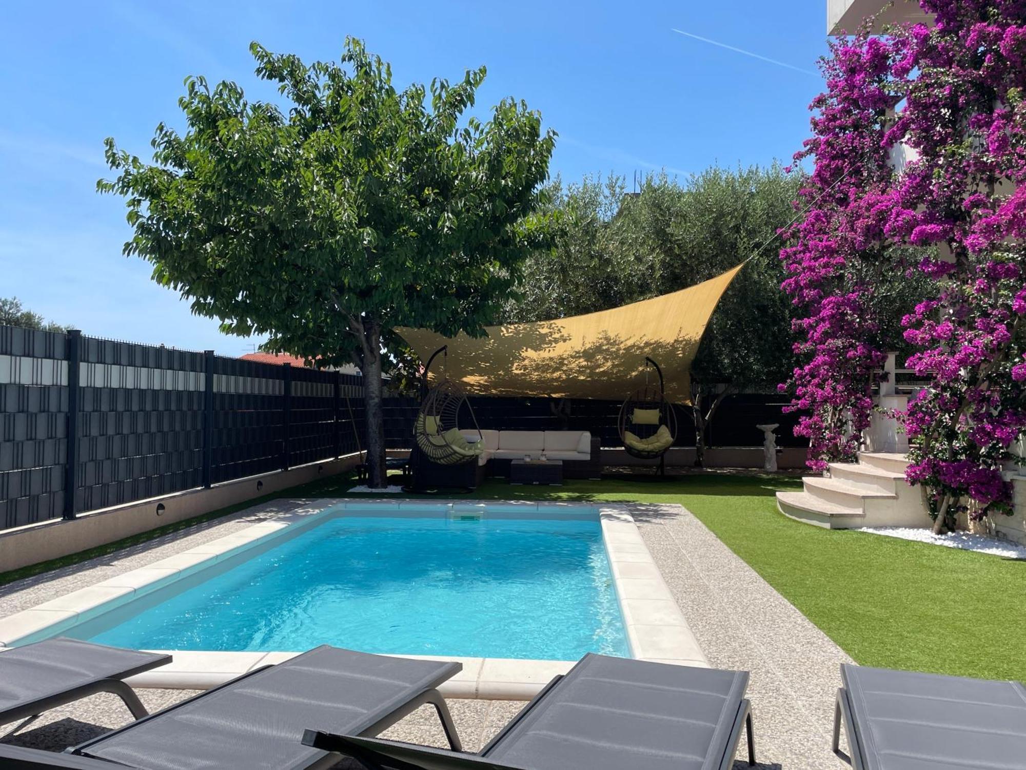 Villa Andrijana - Exclusively Yours - Family Getaway With Private Pool Kaštela Екстериор снимка